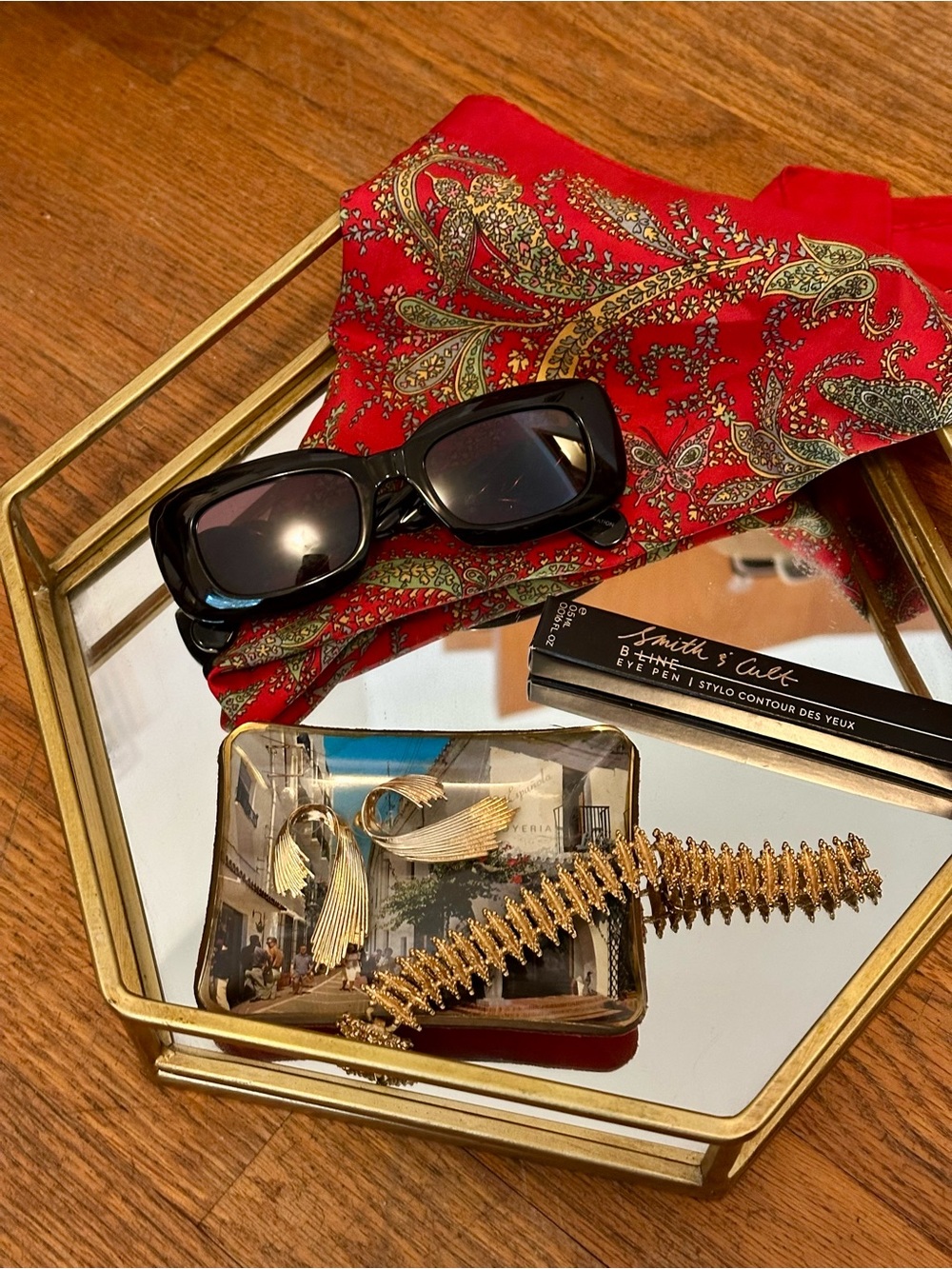 Cool Girl Vintage- Curated Set